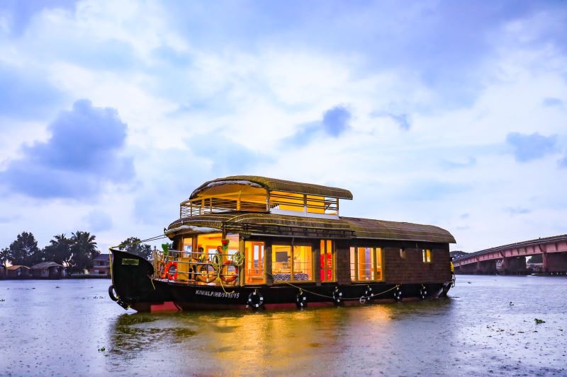 Houseboat Cover