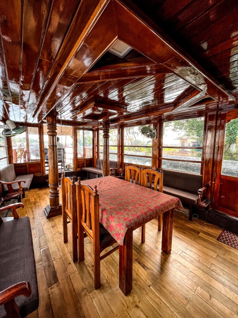 Houseboat image