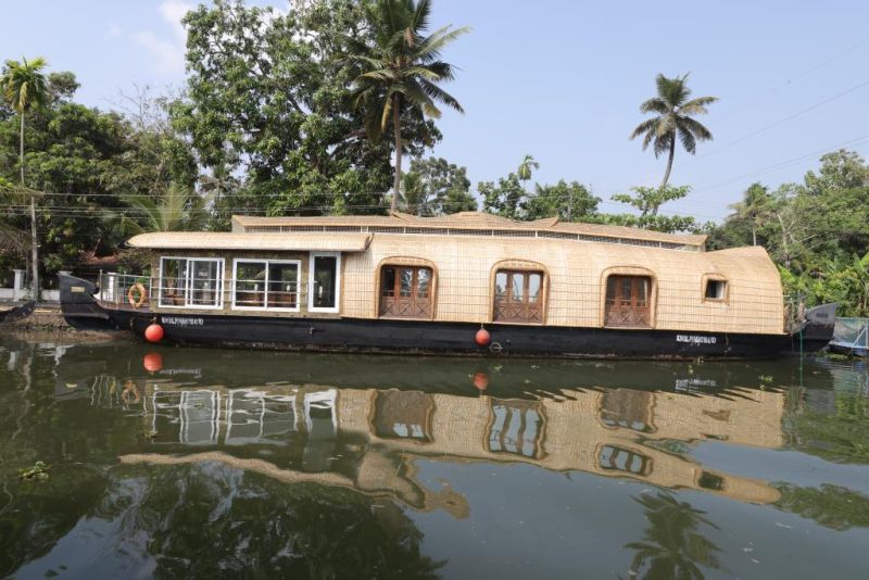 Houseboat cover