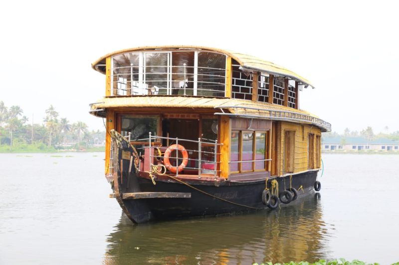 Houseboat cover