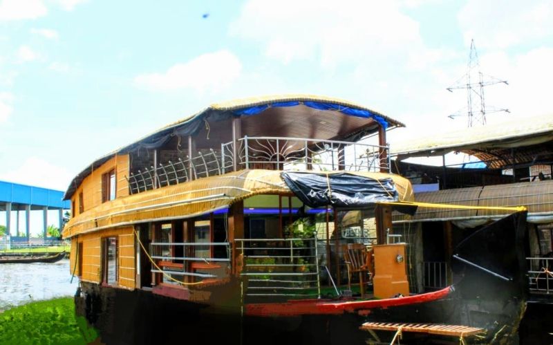 Houseboat cover