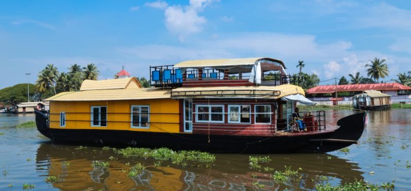 Houseboat image