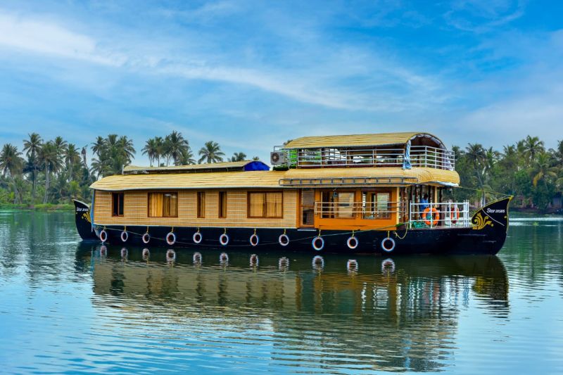 Houseboat cover