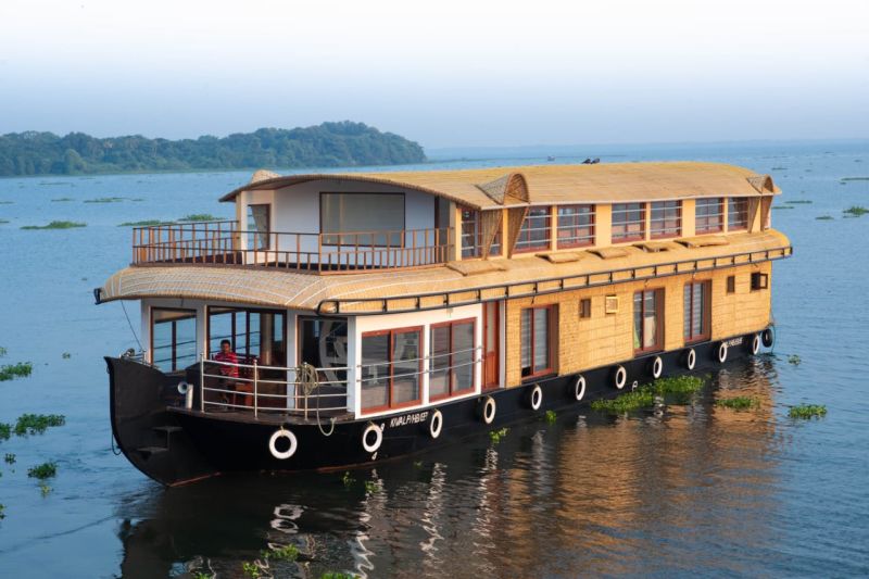 Houseboat cover