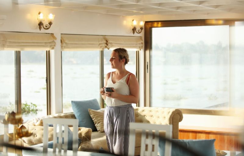 Houseboat image